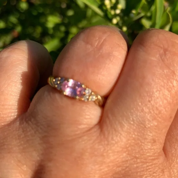 Lovely Vintage 14KT Yellow Gold Pink Topaz and Diamond Ring - Picture 3 of 6